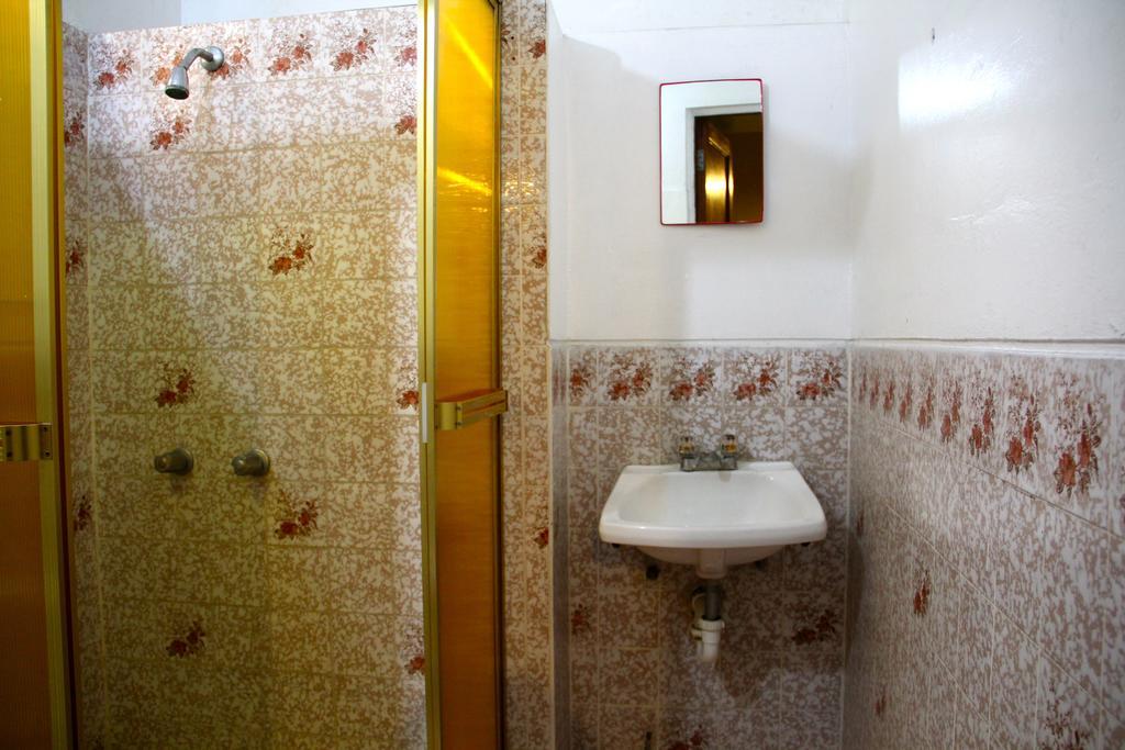 The House Project Backpackers Lima Exterior photo