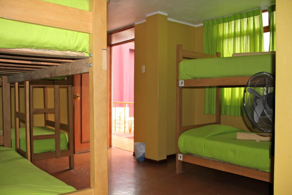 The House Project Backpackers Lima Room photo