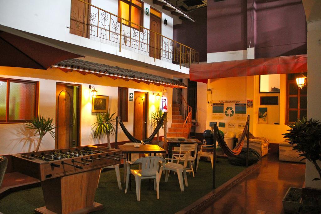 The House Project Backpackers Lima Room photo
